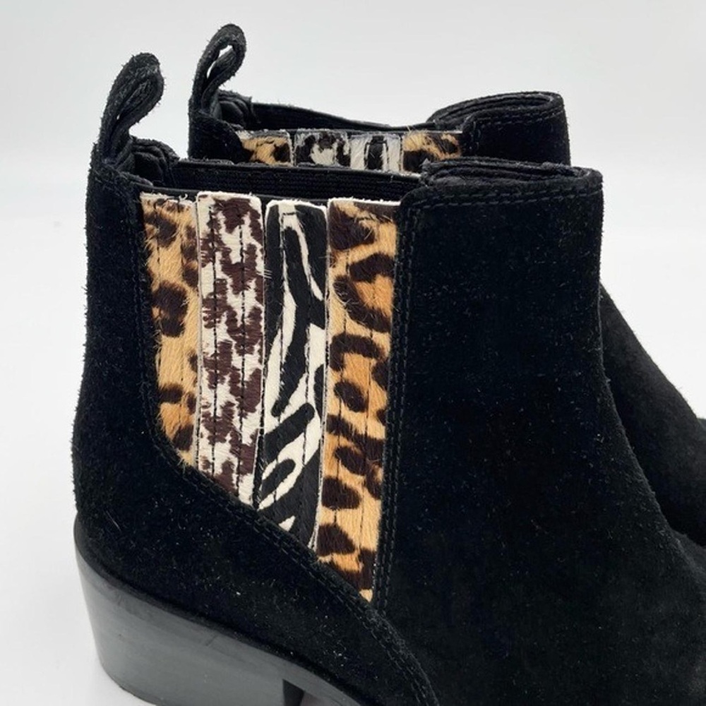 ❤️CROWN VINTAGE❤️NWT Suede Ankle Boots with Animal Print - Picture 2 of 5